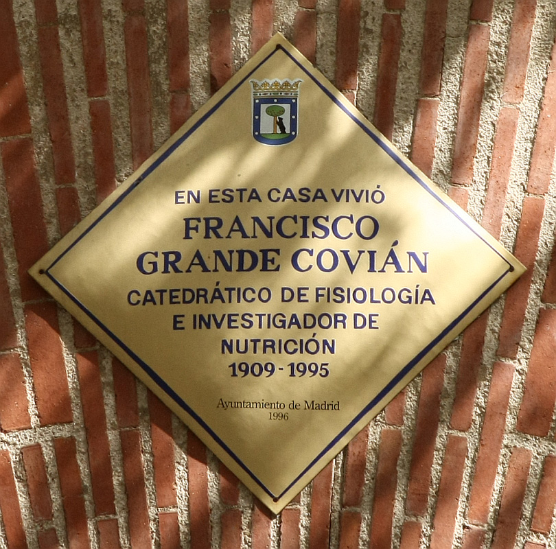 Crónicas de un villano: Francisco Grande Covián Crónicas de un villano: Francisco Grande Covián