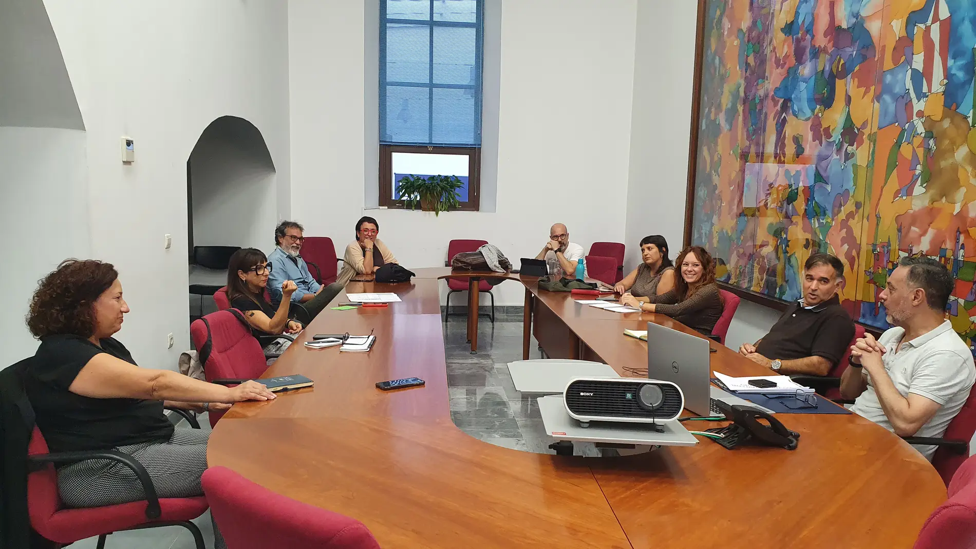 Reunión en el Ayuntamiento de Cádiz entre comercios y Gobierno local