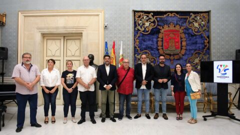 Recepción municipal a los representantes de las Fiestas Tradicionales de Alicante 