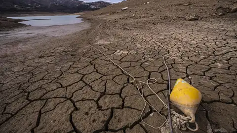 Imagen del Embalse de La Viñuela, situado en el término municipal de La Viñuela (Málaga) Imagen del Embalse de La Viñuela, situado en el término municipal de La Viñuela (Málaga)