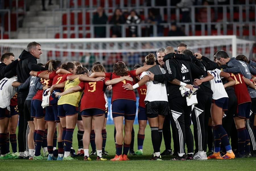 España se impone a EEUU por primera vez en la historia España se impone a EEUU por primera vez en la historia