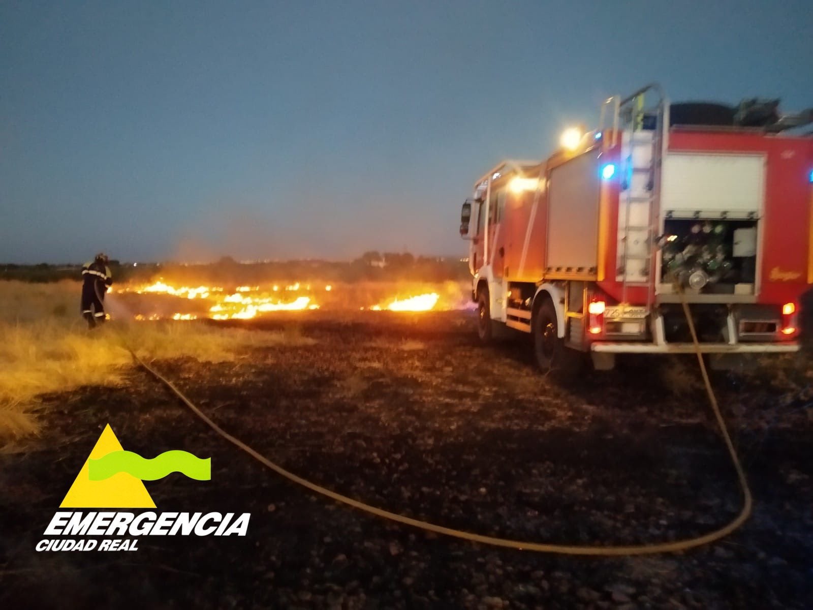 Bomberos de Ciudad Real atienden varios incendios de pastos Bomberos de Ciudad Real atienden varios incendios de pastos