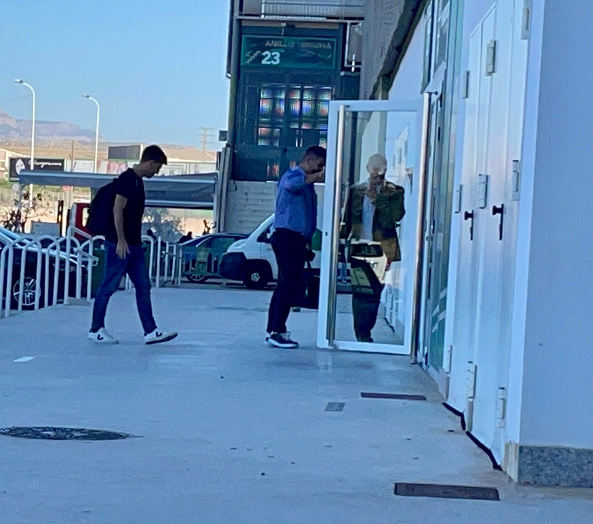 Jorge Almirón vuelve al Elche con Pablo Manusovich y Diego Osses Jorge Almirón vuelve al Elche con Pablo Manusovich y Diego Osses