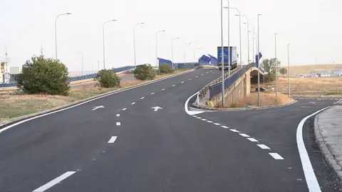 El Ayuntamiento de Badajoz inicia una campaña de asfaltado en el Polígono El Nevero Badajoz