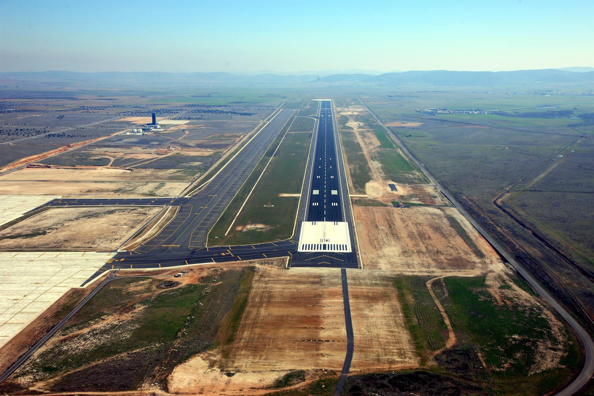 Autorizan al proveedor de información de vuelo del Aeropuerto de Ciudad Real a cesar el servicio tra sufrir impagos Autorizan al proveedor de información de vuelo del Aeropuerto de Ciudad Real a cesar el servicio tra sufrir impagos