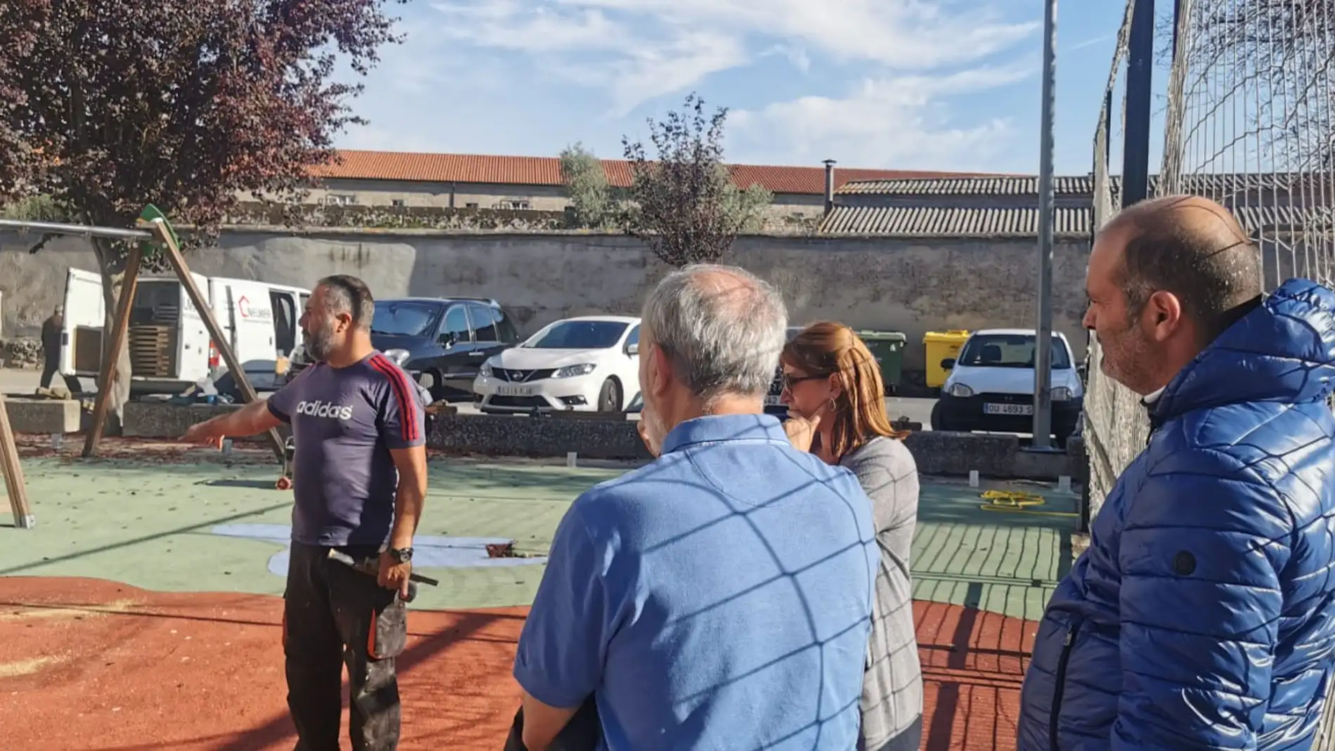 Continúan as obras do parque infantil de Tras San Bieito en Allariz
