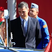 Tertulia: ¿Llegó Sánchez tarde aposta al desfile para evitar los abucheos? Tertulia: ¿Llegó Sánchez tarde aposta al desfile para evitar los abucheos?