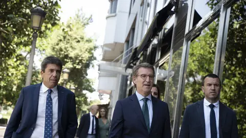 Feijóo visita Castelló para reunirse con la patronal azulejera Feijóo visita Castelló para reunirse con la patronal azulejera