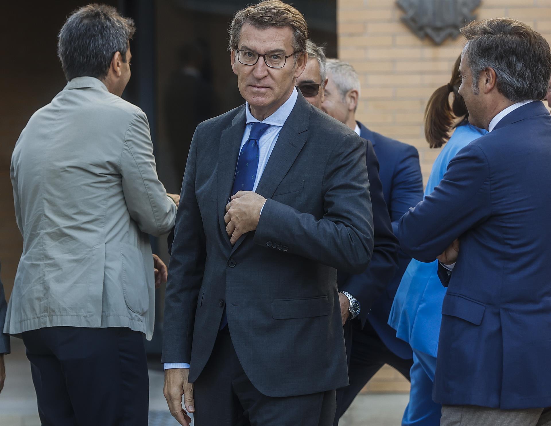 Feijóo reconoce en València la "infrafinanciación" de la Comunitat aunque sin concretar soluciones Feijóo reconoce en València la "infrafinanciación" de la Comunitat aunque sin concretar soluciones
