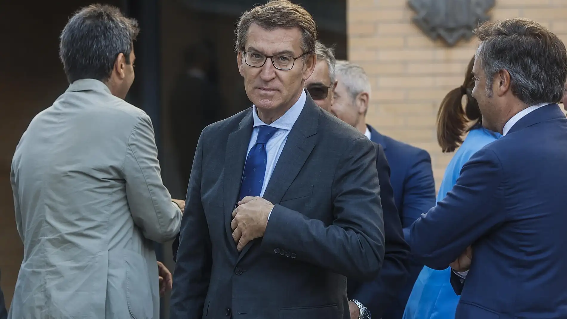 El presidente del Partido Popular, Alberto Núñez Feijóo, a su llegada al encuentro sobre Los Retos del Futuro, a 14 de octubre de 2022, en Valencia.