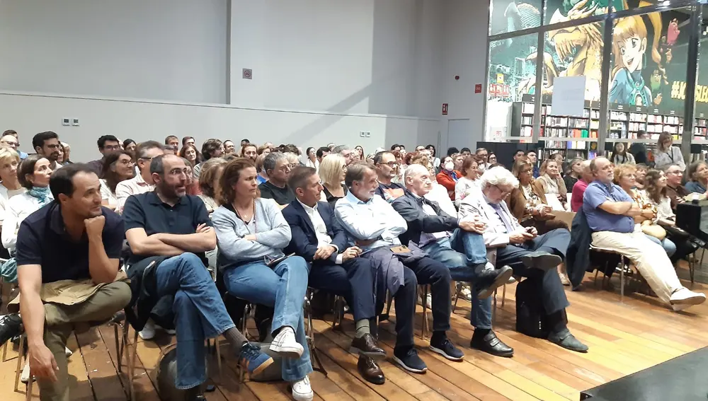La Cultureta Gran Reserva desde la Casa del Llibre de Barcelona La Cultureta Gran Reserva desde la Casa del Llibre de Barcelona