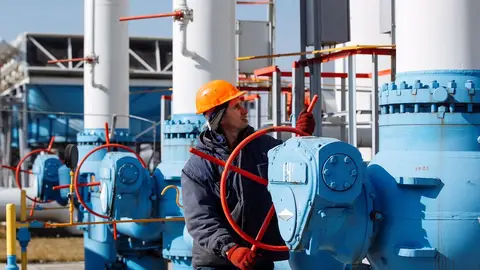 Gazprom alerta de que cortará el suministro de gas a Europa si se topa su precio Gazprom alerta de que cortará el suministro de gas a Europa si se topa su precio