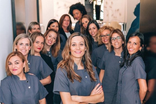 Clínicas Esther Sánchez reafirma su compromiso de atención integral en su vigésimo aniversario Clínicas Esther Sánchez reafirma su compromiso de atención integral en su vigésimo aniversario