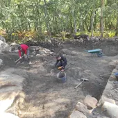 Doce anos de intervencións arqueolóxicas en Armea Doce anos de intervencións arqueolóxicas en Armea