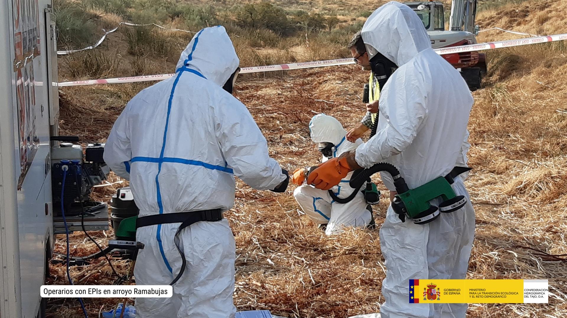 La CHT acomete trabajos de retirada de amianto en el arroyo Ramabujas en Toledo La CHT acomete trabajos de retirada de amianto en el arroyo Ramabujas en Toledo