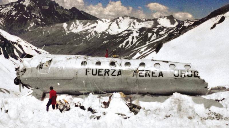 La tragedia de los Andes 50 años después: "Tuvimos que armarnos y luchar para salir de allí" La tragedia de los Andes 50 años después: "Tuvimos que armarnos y luchar para salir de allí"