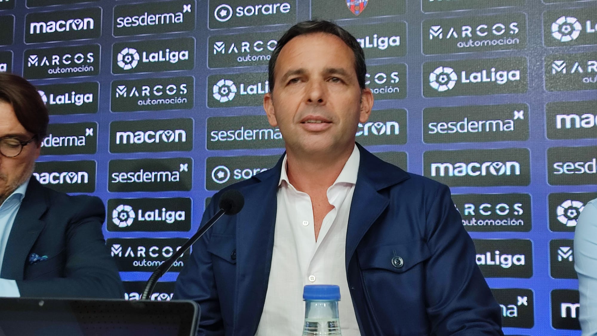 Javi Calleja: "Tenemos ganas de que empiece el partido" Javi Calleja: "Tenemos ganas de que empiece el partido"