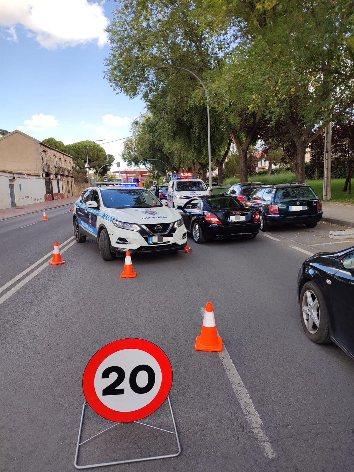 Un conductor novato colisiona su vehículo contra una farola en Ciudad Real y da positivo en alcohol Un conductor novato colisiona su vehículo contra una farola en Ciudad Real y da positivo en alcohol