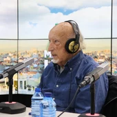 Manuel Vicent con Carlos Alsina en 'Más de uno' Manuel Vicent con Carlos Alsina en 'Más de uno'