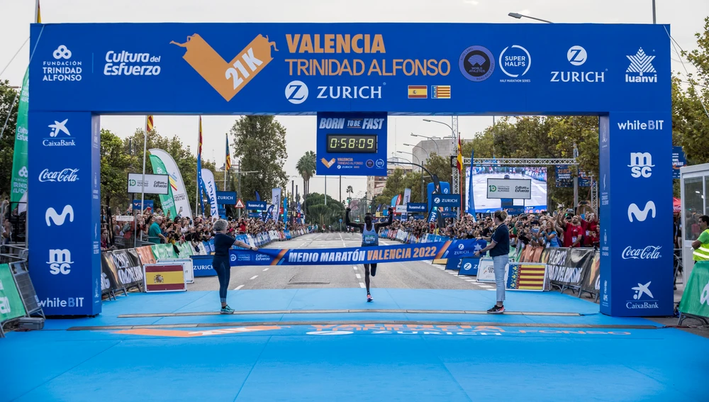 Kandie y Klosterhalfen ganan el Medio Maratón Valencia