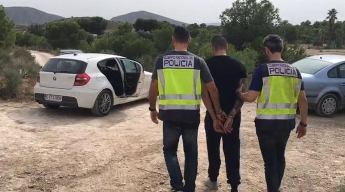 El juzgado manda a prisión al hombre detenido por dar un puñetazo mortal a otro en la playa de San Juan El juzgado manda a prisión al hombre detenido por dar un puñetazo mortal a otro en la playa de San Juan