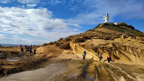 El programa de senderos guiados y gratuitos 'Noviembre Este' recorrerá el Cabo y Torres de la Huerta Zona de Cabo de las Huertas