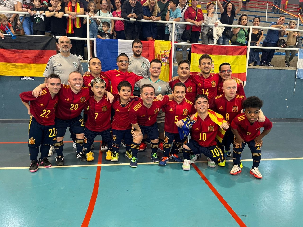 España se confirma como la mejor selección de Europa de fútbol sala para personas de talla baja España se confirma como la mejor selección de Europa de fútbol sala para personas de talla baja