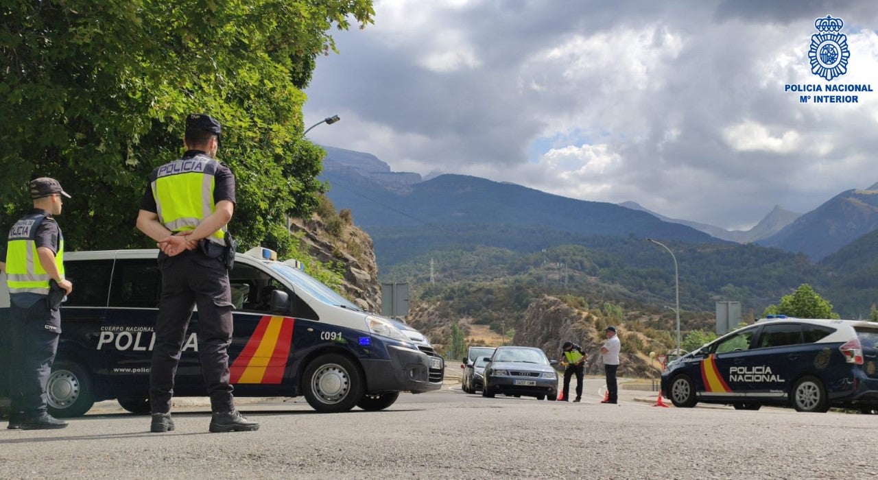 Detenido en la frontera por trasladar inmigrantes ilegales Detenido en la frontera por trasladar inmigrantes ilegales