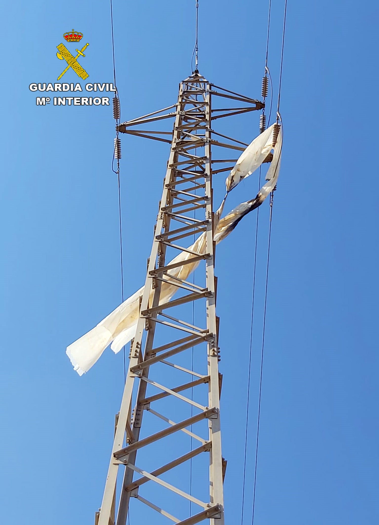 La Guardia Civil esclarece un incendio forestal en Mazarrón con un agricultor investigado La Guardia Civil esclarece un incendio forestal en Mazarrón con un agricultor investigado