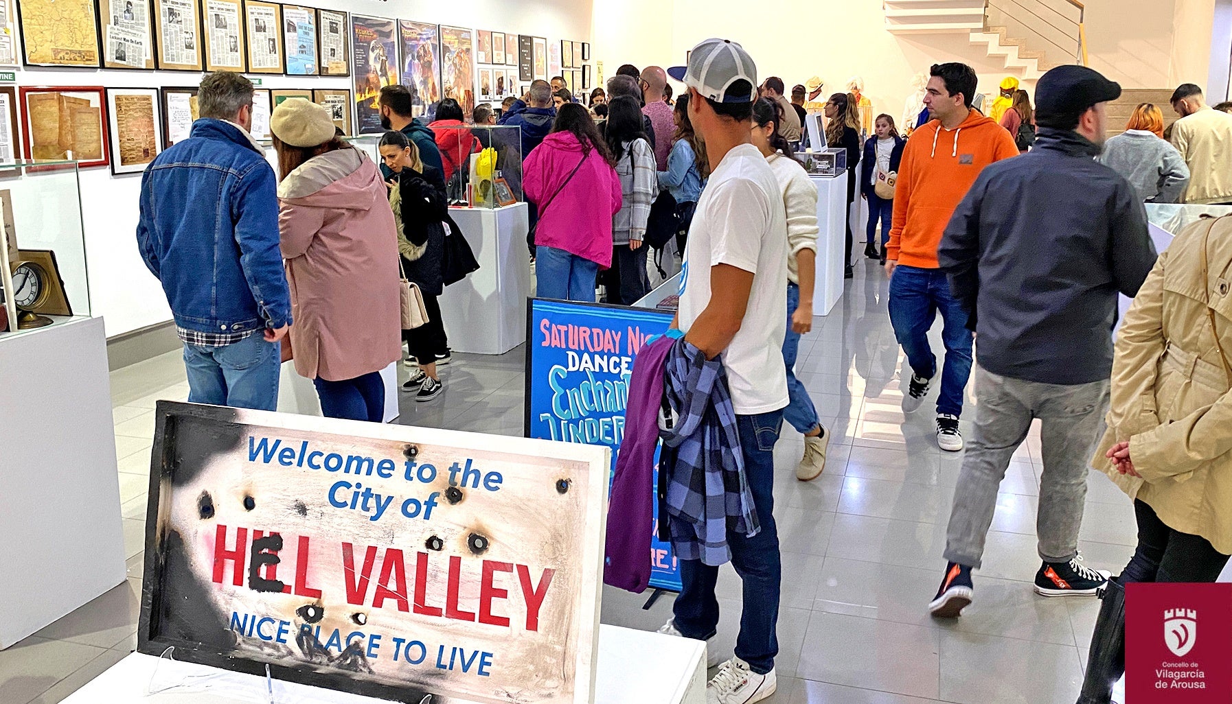 La Sala Rivas Briones de Vilagarcía acoge hasta el 20 de noviembre la "Expo ao futuro" La Sala Rivas Briones de Vilagarcía acoge hasta el 20 de noviembre la "Expo ao futuro"