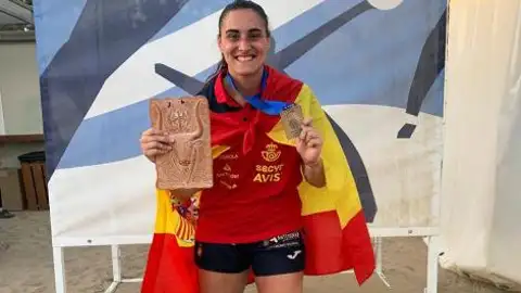 Patricia Encinas Beti Onak