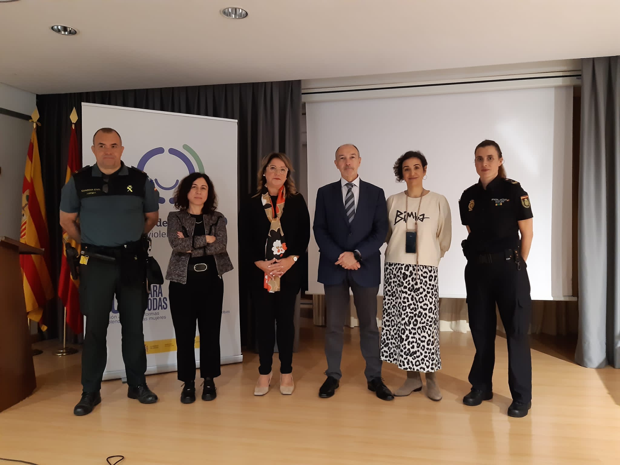 Formación contra la violencia de género para las Fuerzas y Cuerpos de Seguridad Formación contra la violencia de género para las Fuerzas y Cuerpos de Seguridad