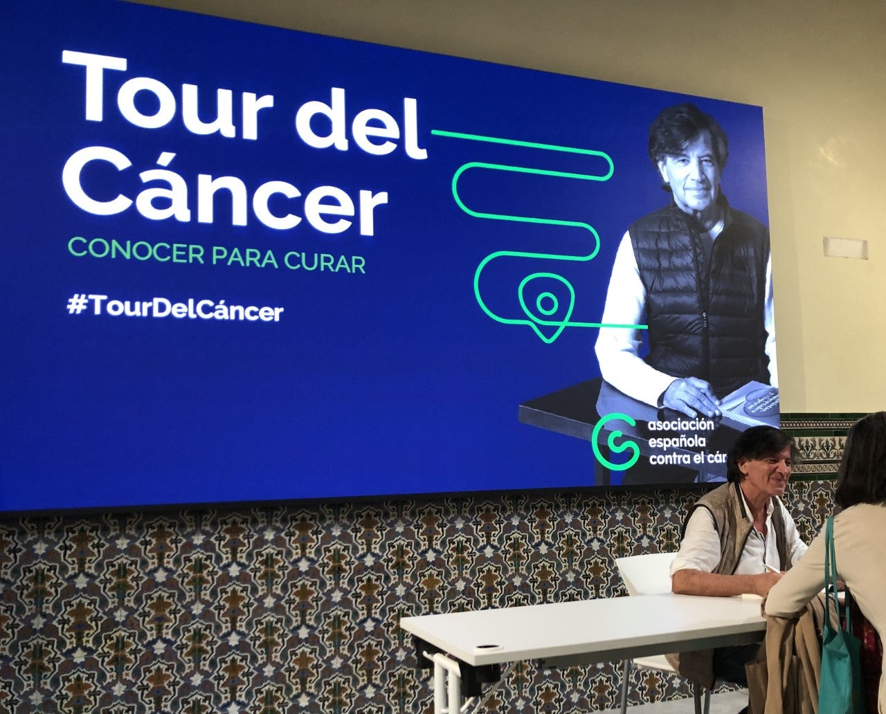Conocer para curar, la lección de Carlos López Otín en el Tour del Cáncer Conocer para curar, la lección de Carlos López Otín en el Tour del Cáncer