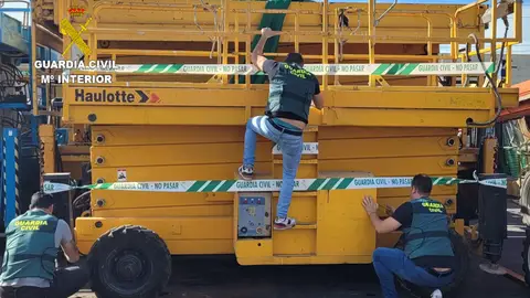 La Guardia Civil detiene a una persona por el hurto de una plataforma elevadora en L´Alcora La Guardia Civil detiene a una persona por el hurto de una plataforma elevadora en L´Alcora