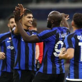 El Inter gana y manda al Barcelona a la Europa League