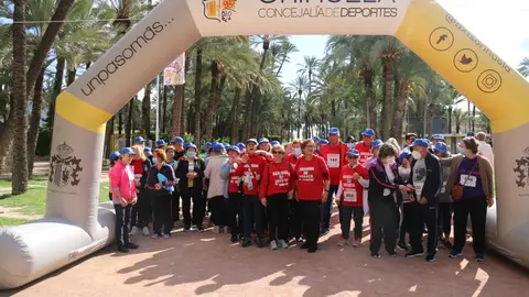 Orihuela Costa acoge por primera vez la marcha urbana “Mayores en marcha” carrera