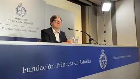 "Es necesario mejorar la inteligencia artificial para acabar con la noticias falsas en las redes sociales" "Es necesario mejorar la inteligencia artificial para acabar con la noticias falsas en las redes sociales"