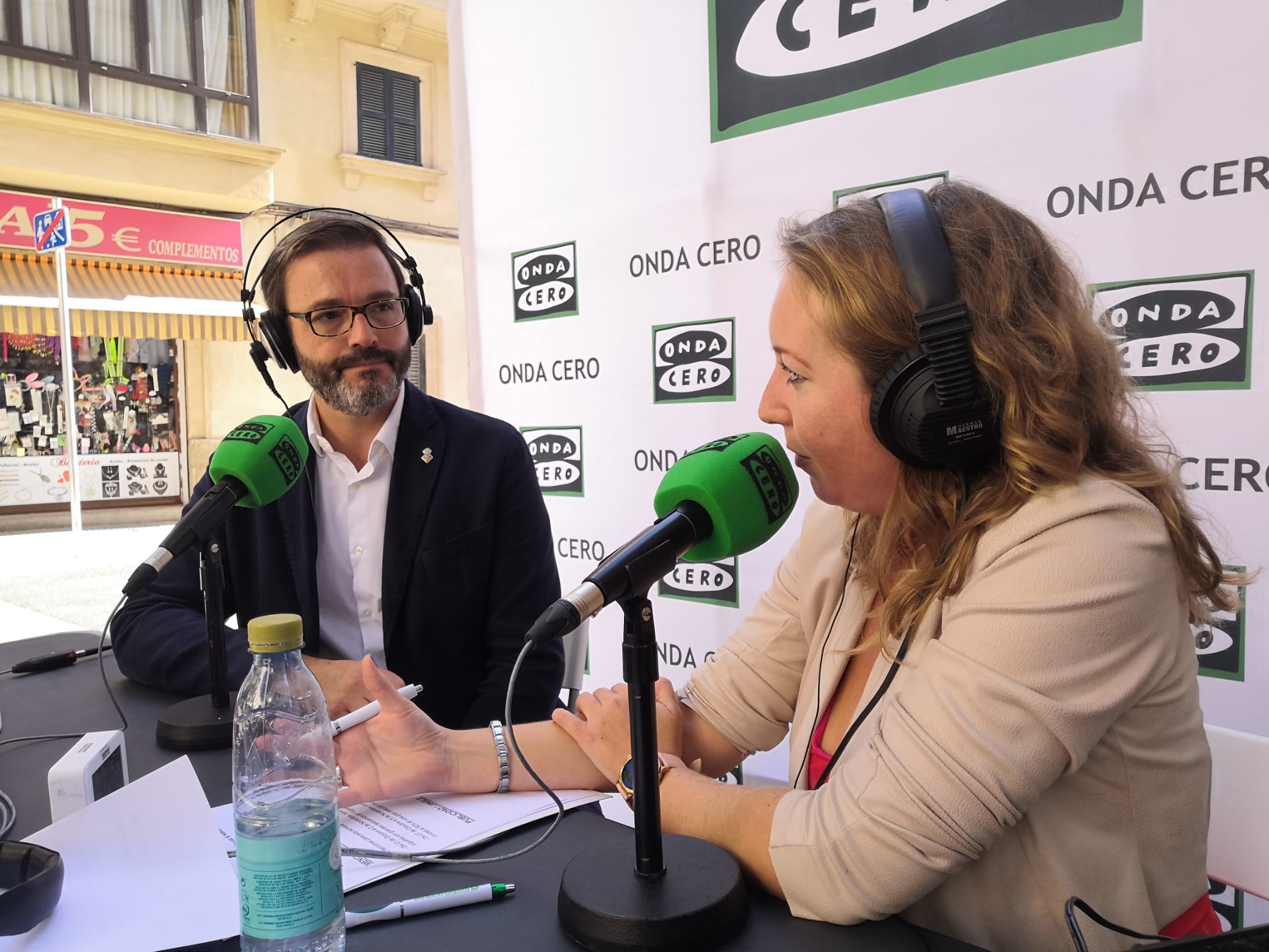 El alcalde de Palma, a favor de mantener el Bungalow, "estudiará" incluirlo en el catálogo de edificios emblemáticos El alcalde de Palma, a favor de mantener el Bungalow, "estudiará" incluirlo en el catálogo de edificios emblemáticos