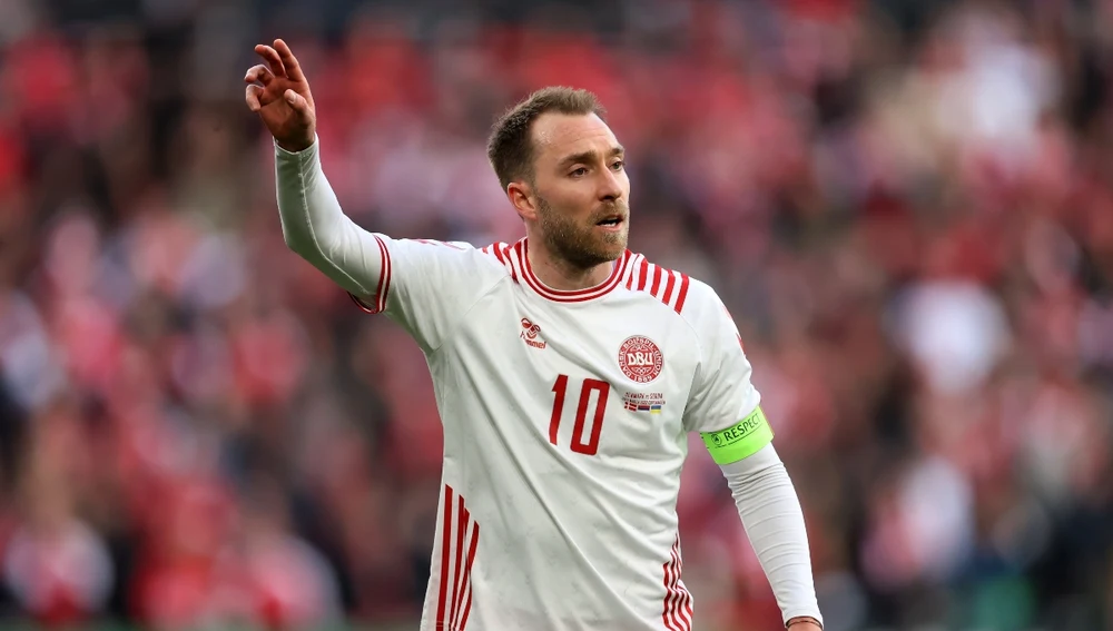 Christian Eriksen, con Dinamarca Christian Eriksen, con Dinamarca