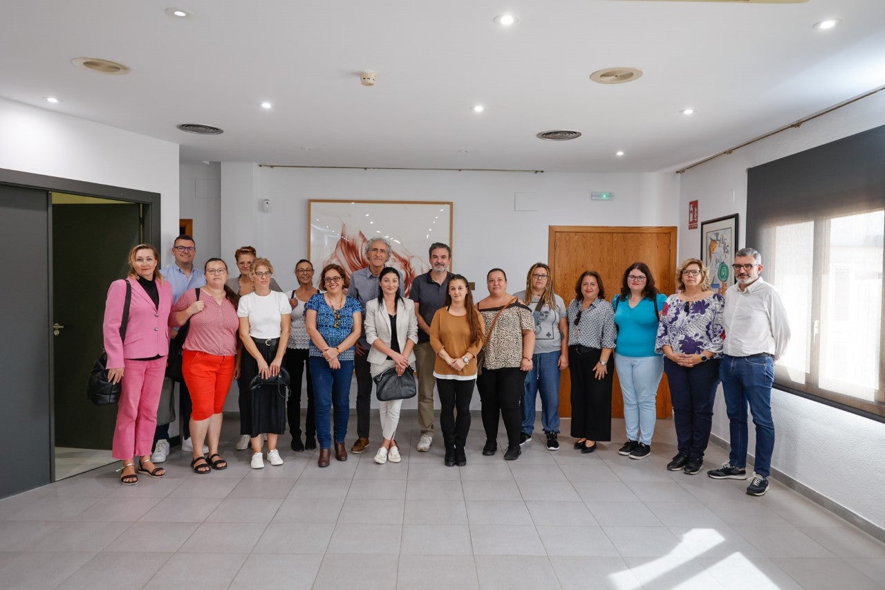 El ayuntamiento de L'Alfàs del Pi inaugura un taller de empleo para mujeres El ayuntamiento de L'Alfàs del Pi inaugura un taller de empleo para mujeres