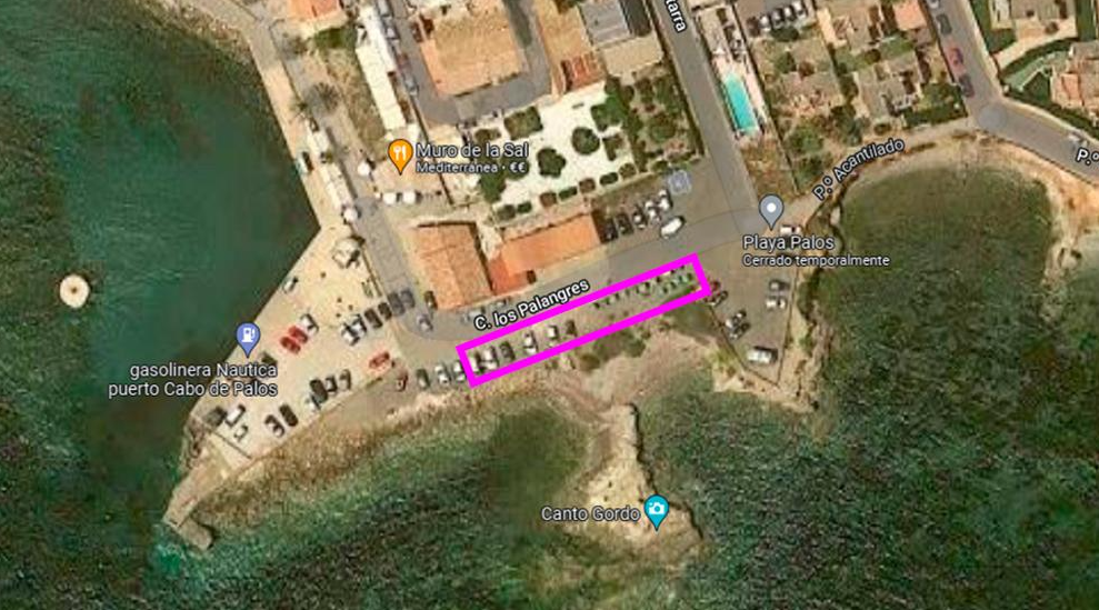 Díez de Revenga defiende la construcción de un restaurante en una zona "muy degradada" del puerto de Cabo de Palos Díez de Revenga defiende la construcción de un restaurante en una zona "muy degradada" del puerto de Cabo de Palos