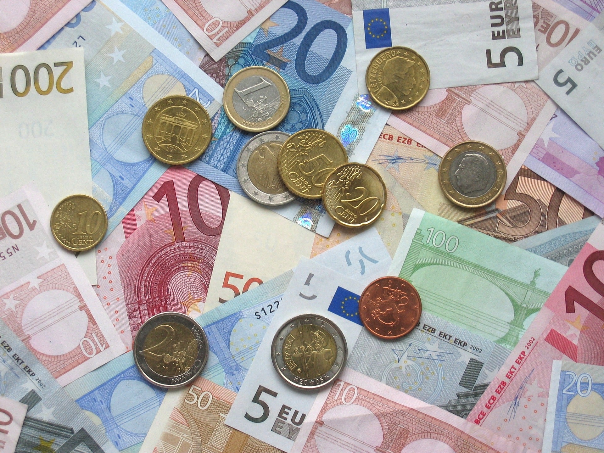 Así quedará la cuantía del salario mínimo en 2023 tras la subida del 10% Así quedará la cuantía del salario mínimo en 2023 tras la subida del 10%