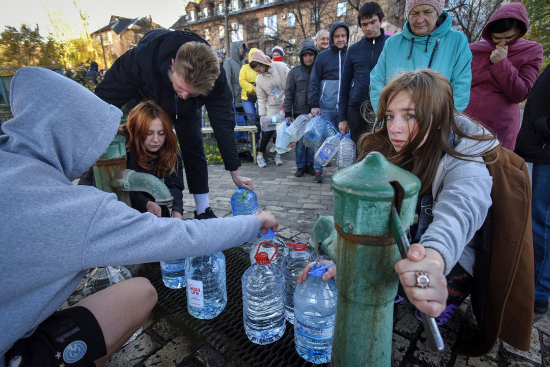 Ucrania amanece sin luz ni agua tras nuevos ataques rusos a infraestructuras energéticas Ucrania amanece sin luz ni agua tras nuevos ataques rusos a infraestructuras energéticas
