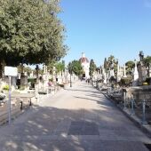 Unas 30.000 personas visitan el cementerio de Palma en la festividad de Todos los Santos y los días previos