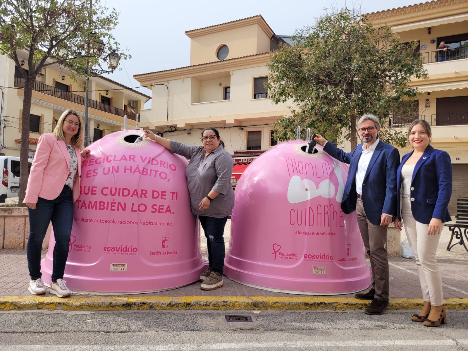 Reciclaje solidario para apoyar la prevención del cáncer de mama Reciclaje solidario para apoyar la prevención del cáncer de mama