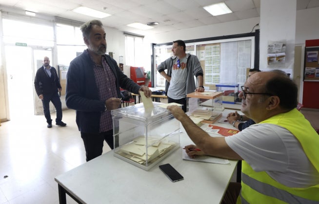 Los trabajadores votan otra vuelta de tuerca a la huelga del bus Los trabajadores votan otra vuelta de tuerca a la huelga del bus