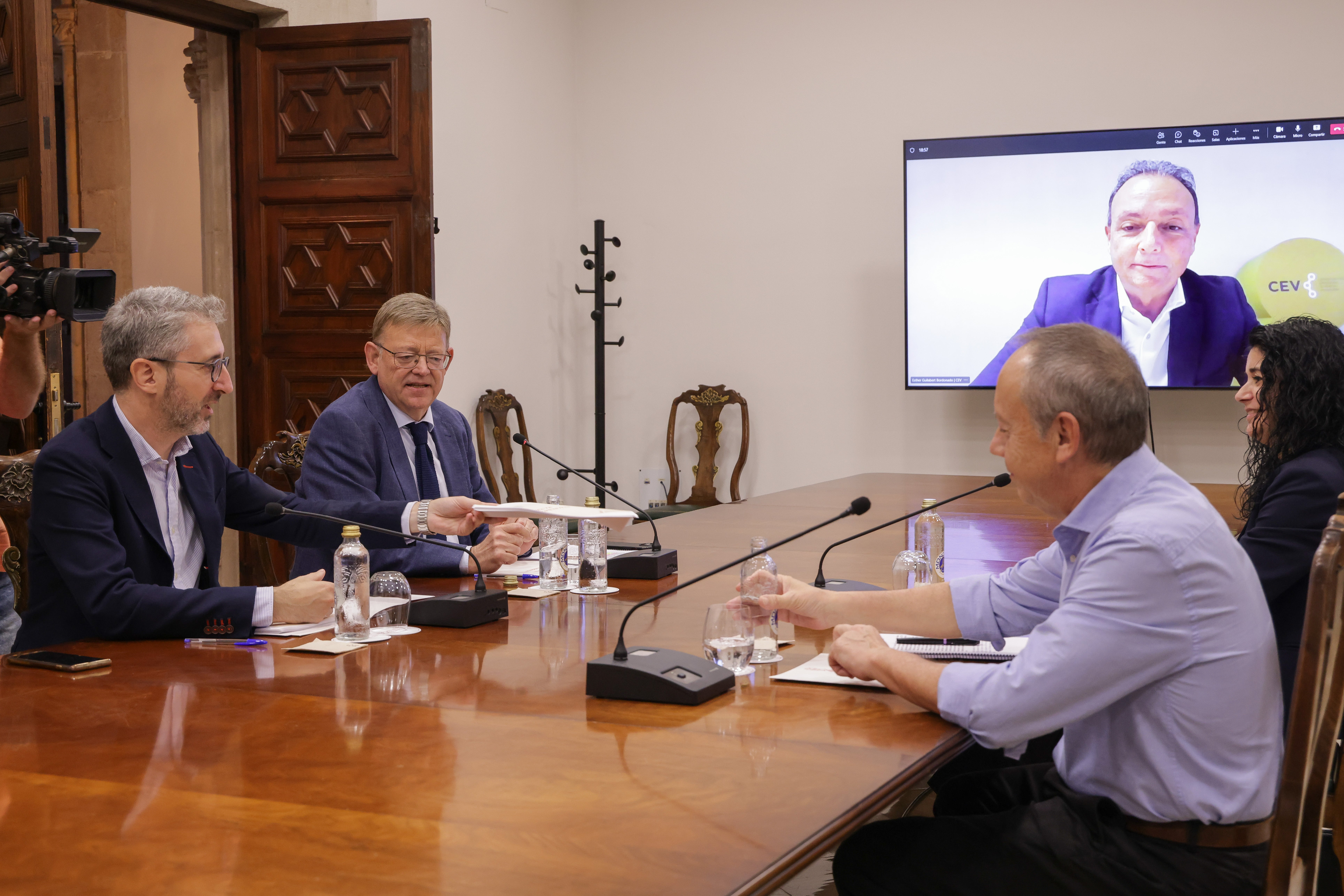 Los agentes sociales analizarán los presupuestos para tratar de mejorar algunas de sus partidas Los agentes sociales analizarán los presupuestos para tratar de mejorar algunas de sus partidas