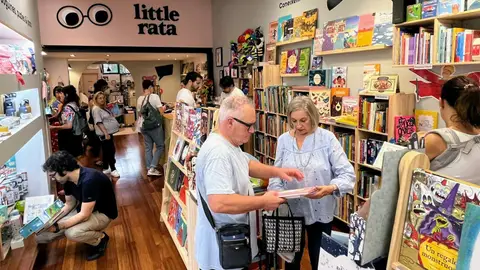 Little Rata, la libreria infantil y juvenil de Rata Corner, en la calle d'Antoni Marquès, 30B, de Palma Little Rata, la libreria infantil y juvenil de Rata Corner, en la calle d'Antoni Marquès, 30B, de Palma
