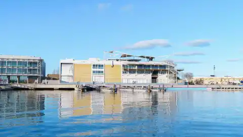 Antigua base de Alinghi cesión