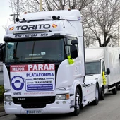 Imagen de la concentración en marzo de la Plataforma para la Defensa del Transporte de Mercancías por Carretera Nacional e Internacional. Imagen de la concentración en marzo de la Plataforma para la Defensa del Transporte de Mercancías por Carretera Nacional e Internacional.